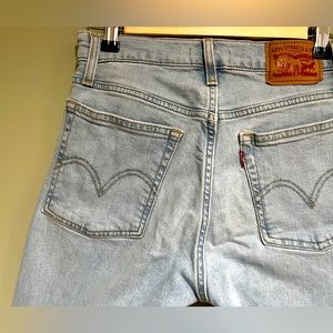 Levi’s Wedgie Skinny Jeans, size 27